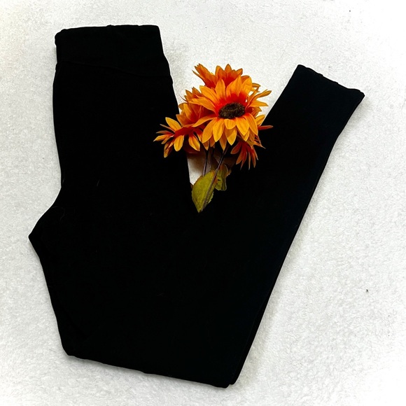 Francesca's Blue Rain NWT Black Ponte Legging Dress Pant - Small (24") - Picture 1 of 11